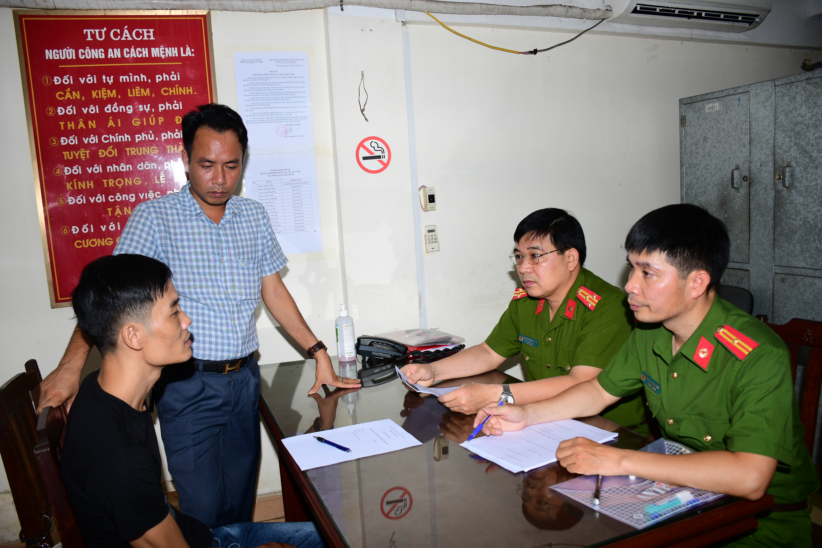 Phòng Quản lý hành chính về trật tự xã hội - CATP: Bắt đối tượng truy nã